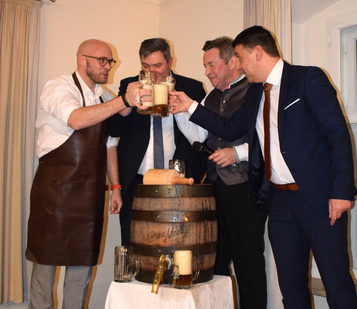 Anzapfen des Festbiers