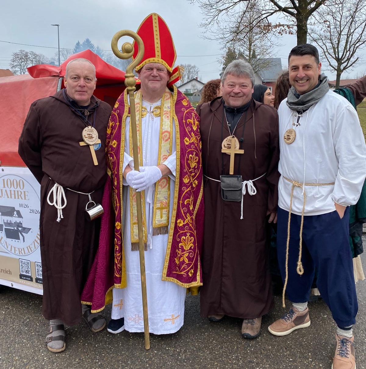 Beim Faschingsumzug in Höchstädt waren wir als bunte Truppe dabei